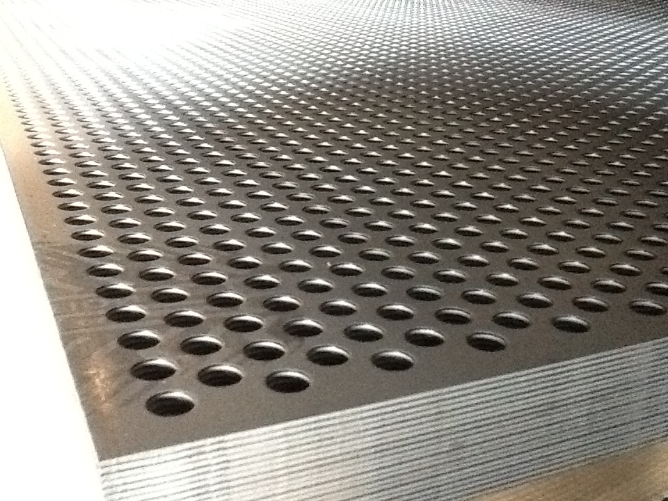 Tôle perforée carrée ép. 1 mm Acier Brut 250 x 500 mm 