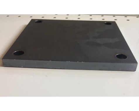 Platine carree percee 150x150x10